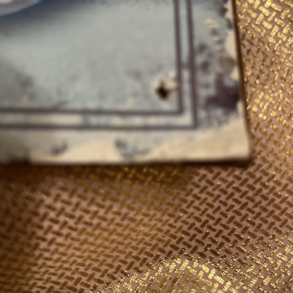 Metal sign- Happiness is where the gecko lie. Has blue background, teal gecko - Picture 7 of 7